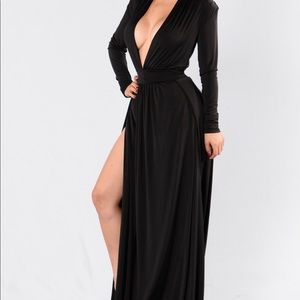 Fashion Nova SUPER SEXY “Spree” black maxi dress, NEW WITH TAGS!